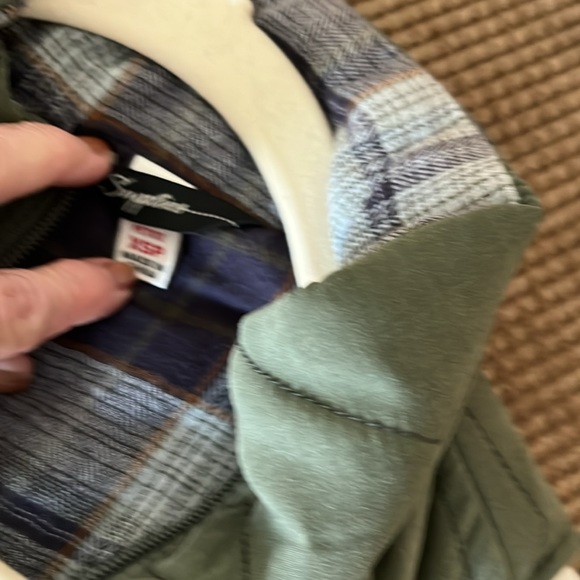 Vest by Supplies at Union Bay NWT. Military Green xsp plaid flannel lining - Picture 3 of 10